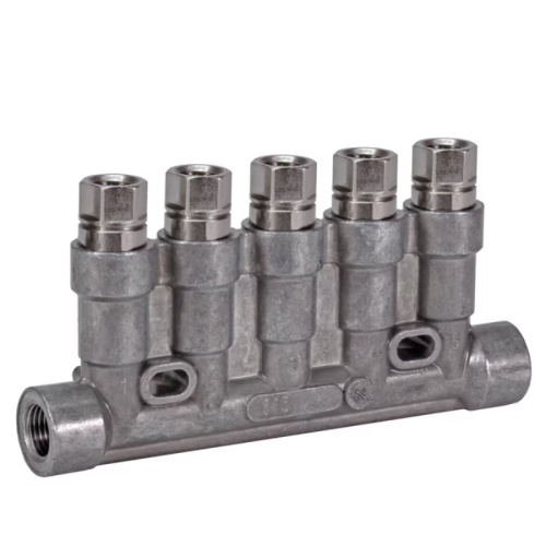 Дозирующие устройства 340 с предварительным циклом смазывания